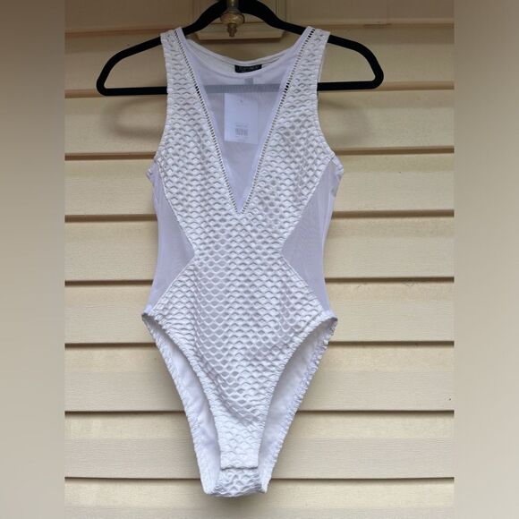 Top shop, white bodysuit, mesh sides & V-neck chest, bubble fabric, sleeveless,6 - Picture 1 of 8
